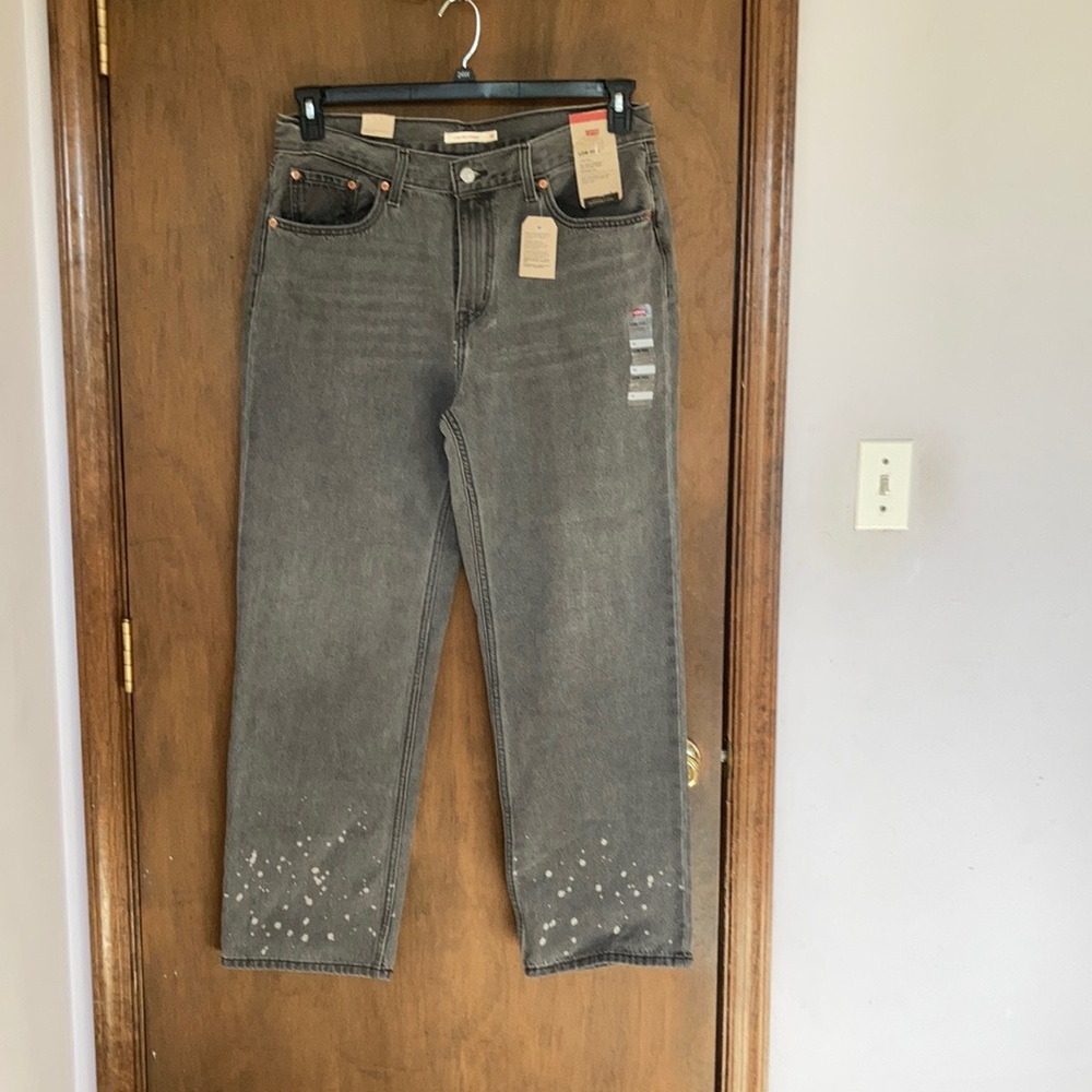 Levi’s low pro gray midrise straight leg jean splatter detail size 32